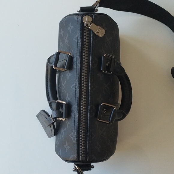 LOUIS VUITTON Keepall 25 - Picture 4 of 10